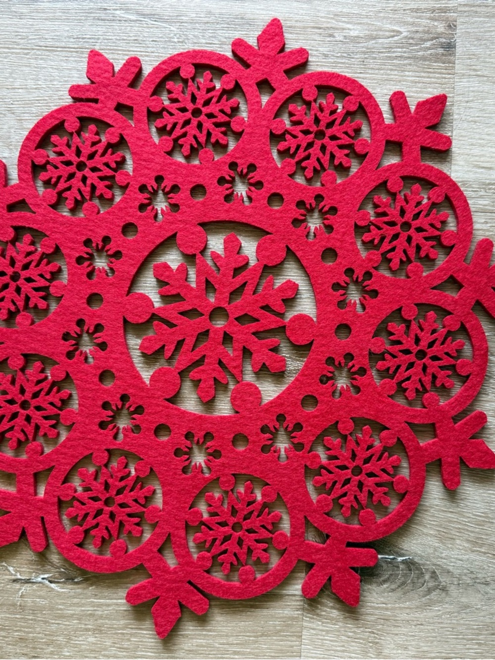 Red Snowflake Felt Table Accent - Home Holiday - set of 8